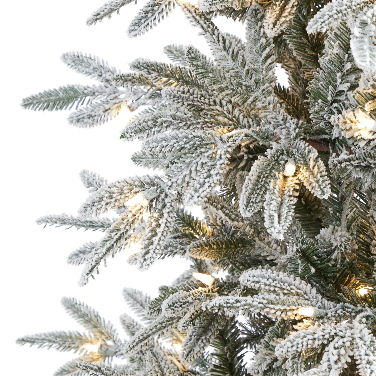 7.5’ Flocked Manchester Spruce Artificial Christmas Tree With 450 Lights And 949 Bendable Branches 4 7.5’ Flocked Manchester Spruce Artificial Christmas Tree With 450 Lights And 949 Bendable Branches - Image 4