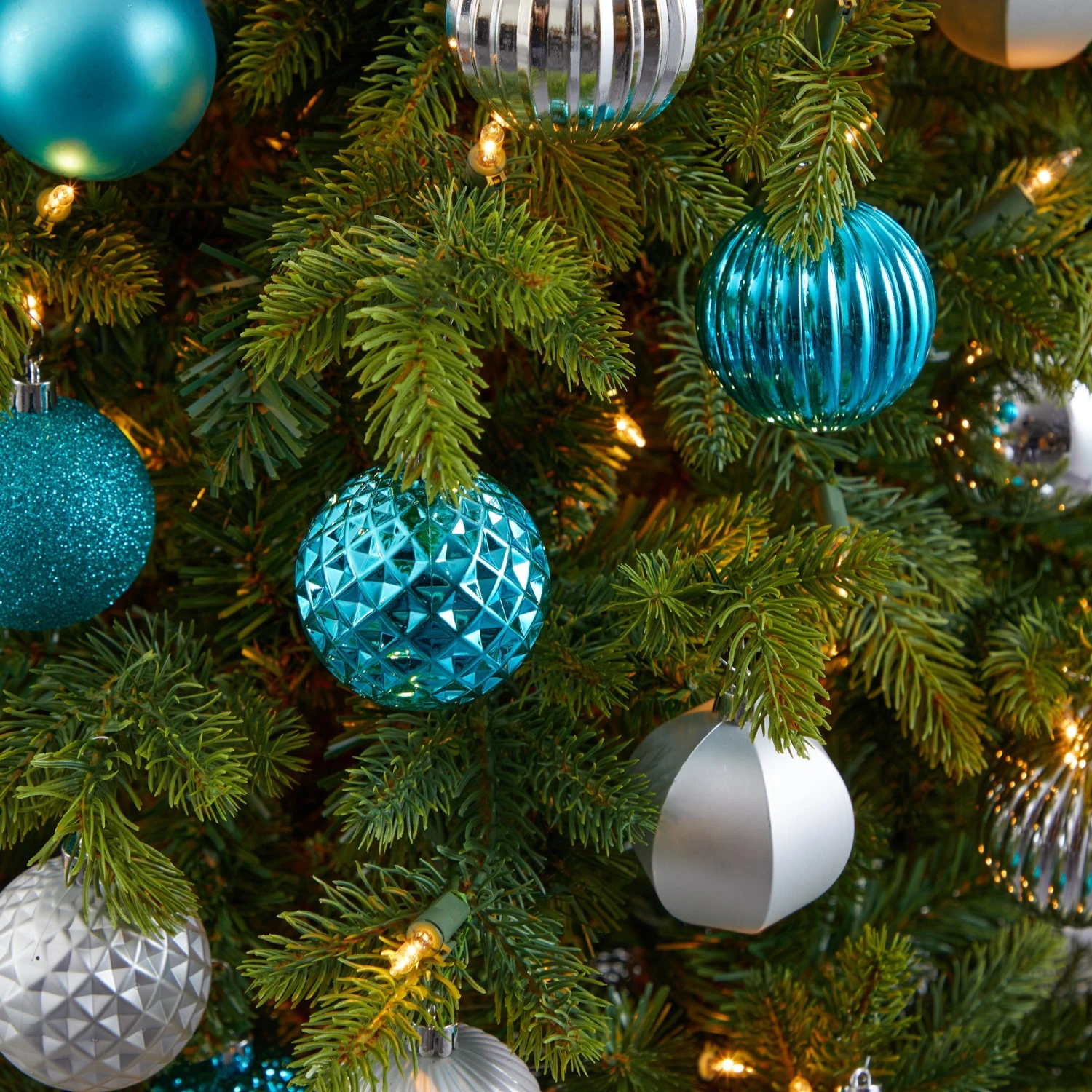 Holiday Shatterproof, 101 Count Christmas Tree Ornament Set, 60mm With Re-Useable Tube 7 Holiday Shatterproof, 101 Count Christmas Tree Ornament Set, 60mm With Re-Useable Tube - Image 7